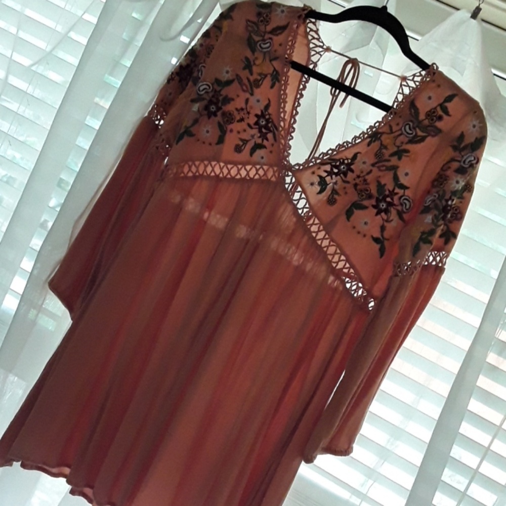 En Creme, embroidered, bobo, top
